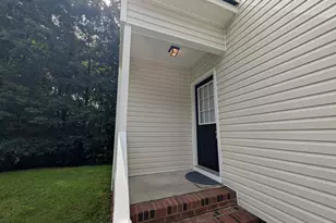 1039 Laurel Leaf Rd, Zebulon, NC 27597 - Photo 5