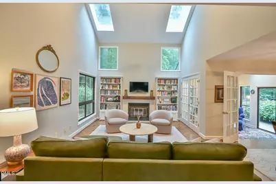 113 Mel Oaks Drive, Chapel Hill, NC 27516 - Photo 3