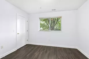 303 Smith Level Rd, Chapel Hill, NC 27516 - Photo 9