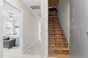 3024 Whitehart Ln, Raleigh, NC 27606 - Photo 65
