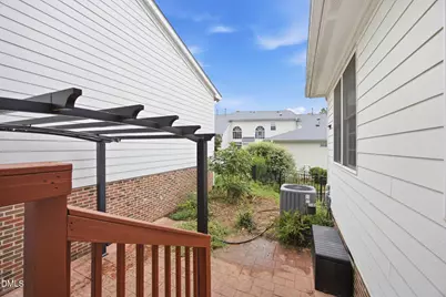401 Waverly Hills Drive, Cary, NC 27519 - Photo 37