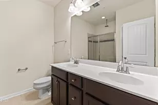 10017 Lynnberry Pl, Raleigh, NC 27617 - Photo 19