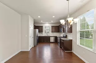 10017 Lynnberry Pl, Raleigh, NC 27617 - Photo 11