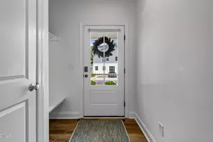 5631 Johnson Woods Ct, Raleigh, NC 27609 - Photo 5