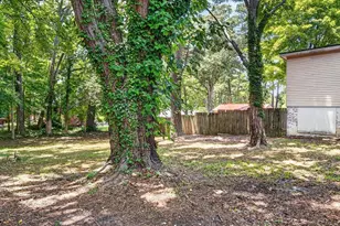 239 W Young Ave, Henderson, NC 27536 - Photo 31