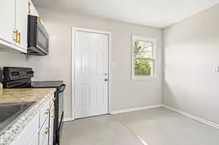 1218 Southwood Dr, Fayetteville, NC 28304 - Photo 11