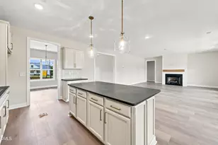 305 Mace St, Sanford, NC 27332 - Photo 7