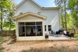 711 Creekside Dr, Sanford, NC 27330 - Photo 15