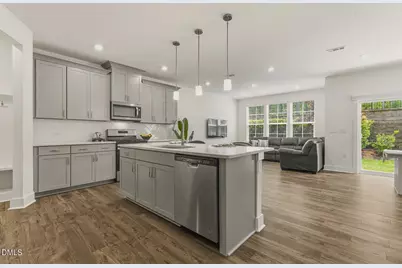 6805 Doddridge Lane, Cary, NC 27519 - Photo 5