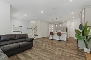 6805 Doddridge Ln, Cary, NC 27519 - Photo 17