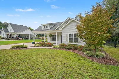 213 Massengill Street, Four Oaks, NC 27524 - Photo 5