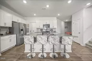 40 Branch Wood Dr, Fuquay Varina, NC 27526 - Photo 9