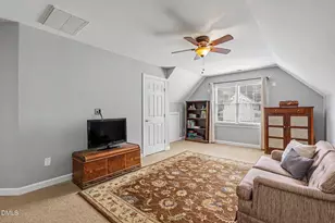 405 Chanticlair Dr, Apex, NC 27502 - Photo 9