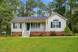 130 Walton Cir, Benson, NC 27504 - Photo 1