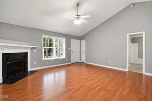 130 Walton Cir, Benson, NC 27504 - Photo 7