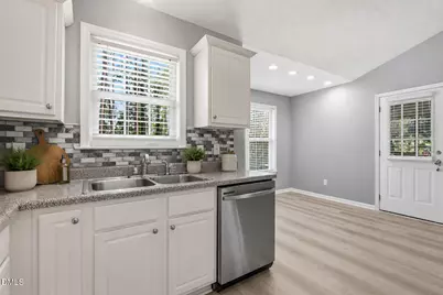 130 Walton Circle, Benson, NC 27504 - Photo 13