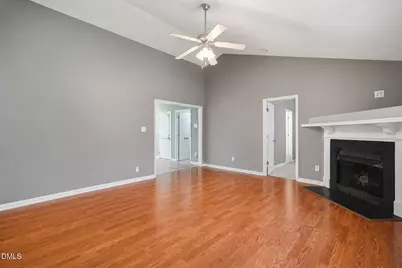 130 Walton Circle, Benson, NC 27504 - Photo 5
