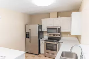 7901 McGuire Dr, Raleigh, NC 27616 - Photo 5