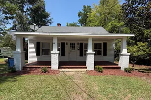 511 E Woodall St, Smithfield, NC 27577 - Photo 1