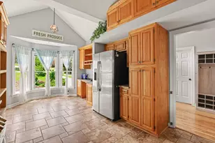 10001 Goodview Ct, Raleigh, NC 27613 - Photo 5