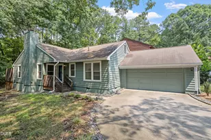 27 Clover Dr, Chapel Hill, NC 27517 - Photo 1
