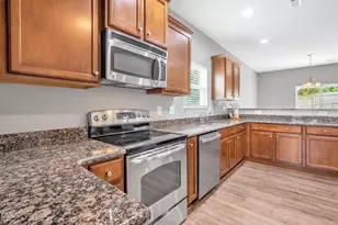 223 River Oak St, Spring Lake, NC 28390 - Photo 7