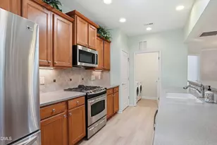 304 Dowington Ln, Cary, NC 27519 - Photo 23