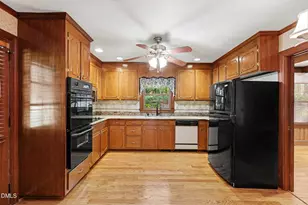 5405 Parkwood Dr, Raleigh, NC 27612 - Photo 11
