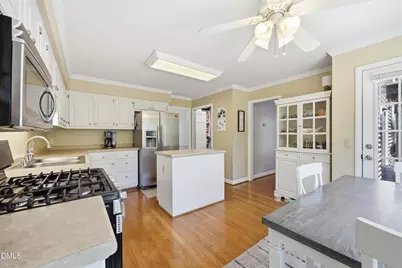 2506 Ashley Place, Burlington, NC 27215 - Photo 21