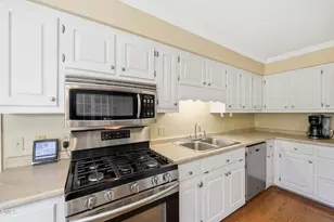 2506 Ashley Pl, Burlington, NC 27215 - Photo 17