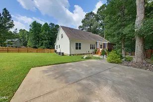 330 Carolina Oaks Ave, Smithfield, NC 27577 - Photo 15