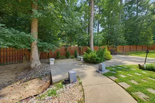 330 Carolina Oaks Ave, Smithfield, NC 27577 - Photo 13
