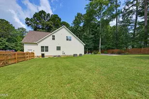 330 Carolina Oaks Ave, Smithfield, NC 27577 - Photo 17