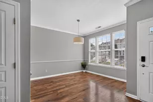 5316 Crescentview Pkwy, Raleigh, NC 27606 - Photo 9
