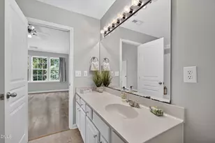5316 Crescentview Pkwy, Raleigh, NC 27606 - Photo 39