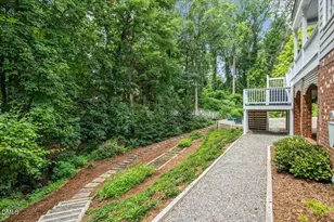2330 Hales Rd, Raleigh, NC 27608 - Photo 39