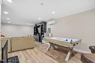 2330 Hales Rd, Raleigh, NC 27608 - Photo 25
