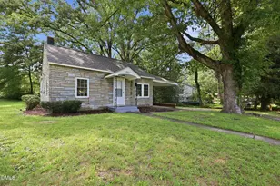 221 Zollicoffer Ave, Henderson, NC 27536 - Photo 37