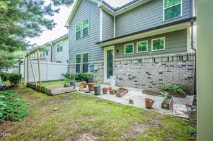 411 Alamosa Pl, Cary, NC 27519 - Photo 3