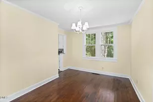 215 W Parker St, Graham, NC 27253 - Photo 7