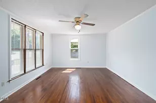215 W Parker St, Graham, NC 27253 - Photo 5