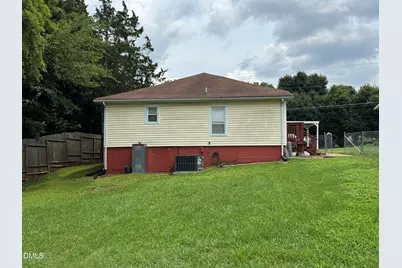 215 W Parker Street, Graham, NC 27253 - Photo 9