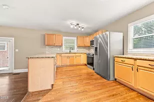 706 Crestview Dr, Durham, NC 27712 - Photo 13