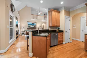 8113 Last Oak Ct, Raleigh, NC 27613 - Photo 11
