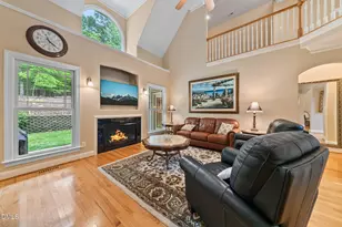 8113 Last Oak Ct, Raleigh, NC 27613 - Photo 9