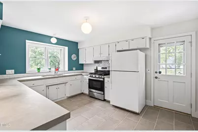 5620 Farley Drive, Raleigh, NC 27609 - Photo 5