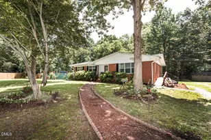 208 Drew St, Louisburg, NC 27549 - Photo 15
