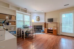 1738 Township Cir, Raleigh, NC 27609 - Photo 15