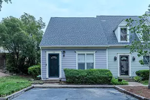 1738 Township Cir, Raleigh, NC 27609 - Photo 1