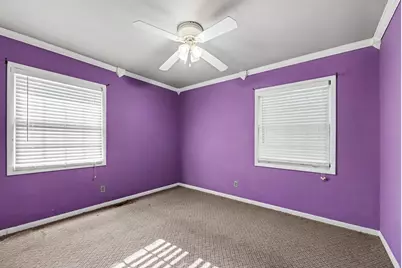 504 E Griswold Street, Selma, NC 27576 - Photo 9